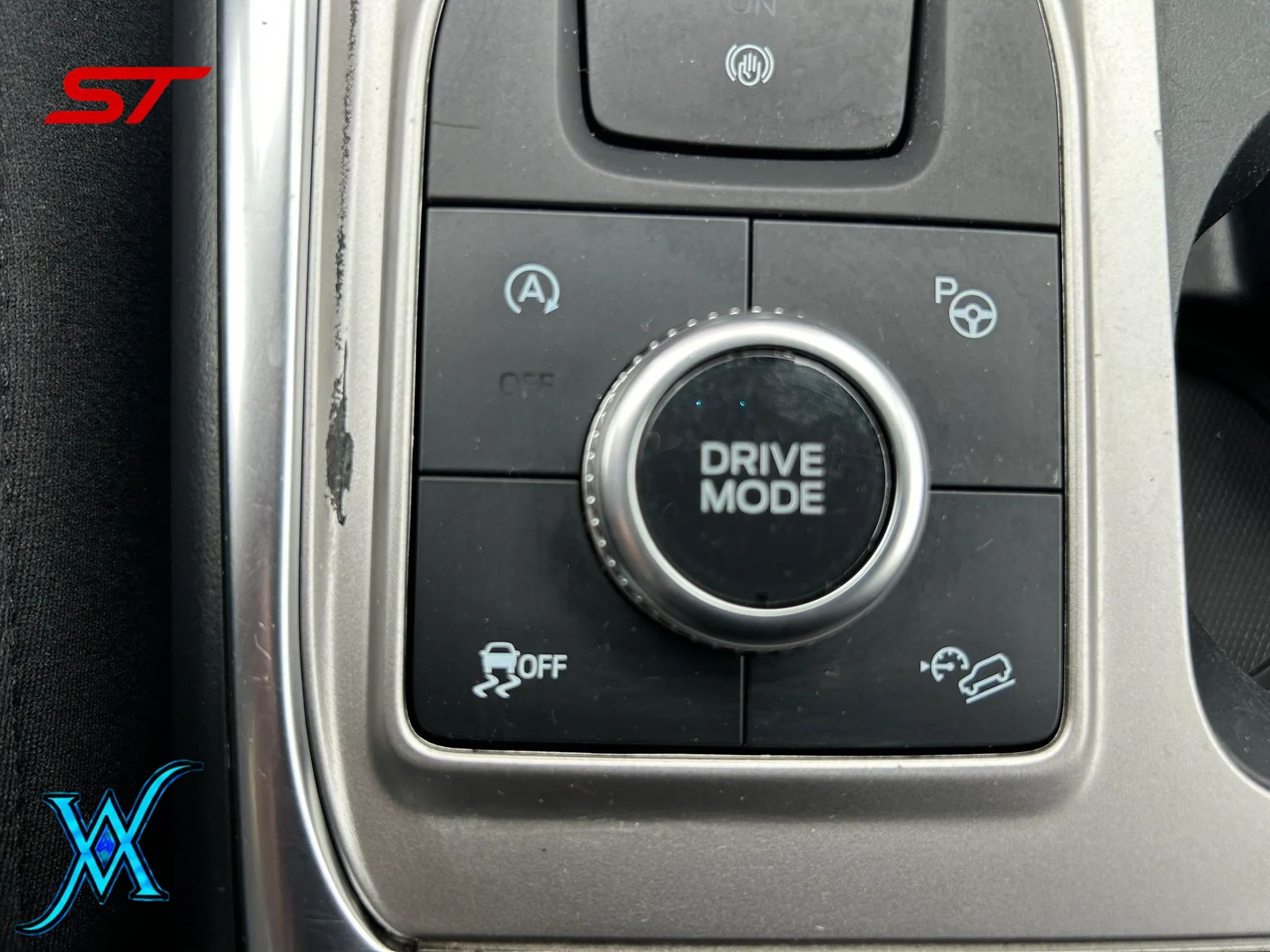 Used 2020 Ford Explorer ST w/ ST Street Pack AWD/4WD image 43