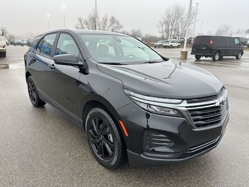 Certified 2023 Chevrolet Equinox LS w/ Midnight Edition image 10