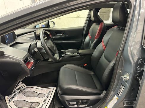 Used 2024 Toyota Prius Prime FWD image 27