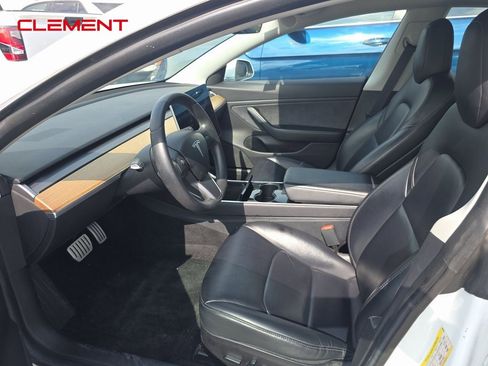 Used 2019 Tesla Model 3 Performance image 3
