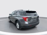 Certified 2022 Ford Explorer XLT image 3