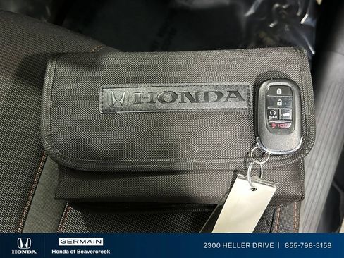 Certified 2025 Honda Pilot Sport image 32
