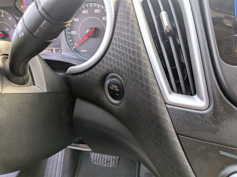 Certified 2024 Chevrolet Malibu LT image 25