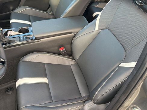 Certified 2025 Toyota Camry SE FWD image 29