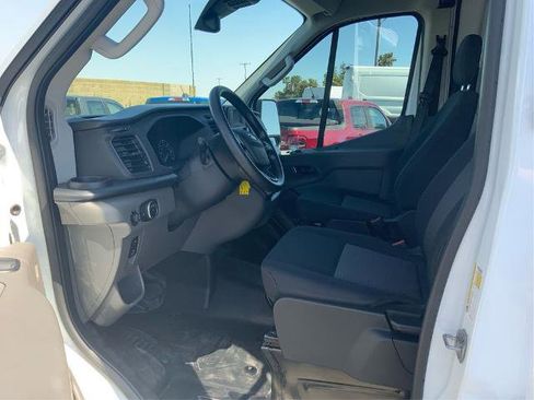Certified 2025 Ford Transit 250 148 High Roof RWD image 9