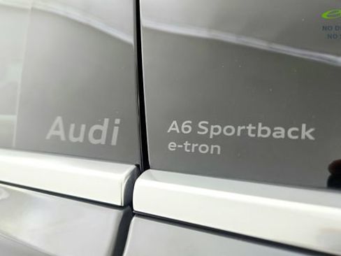 Used 2025 Audi A6 e-tron Premium Plus w/ Premium Plus RWD image 35