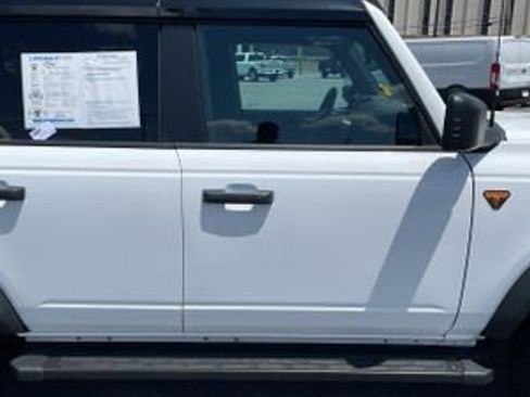 Used 2024 Ford Bronco Badlands AWD/4WD image 6