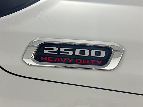 Used 2024 RAM 2500 Tradesman w/ Chrome Appearance Group image 27
