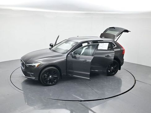 Used 2022 Volvo XC60 B5 Inscription w/ Advanced Package image 41