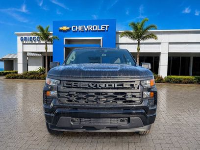 New 2026 Chevrolet Silverado 1500 Custom w/ Turbomax Blackout Package