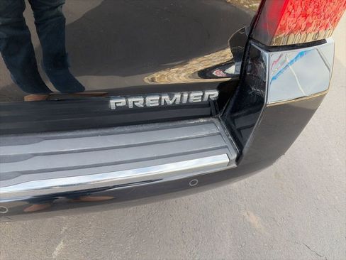 Used 2020 Chevrolet Suburban Premier image 13