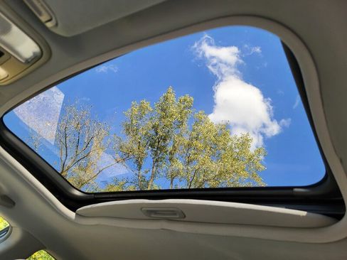 Used 2005 Acura MDX image 17