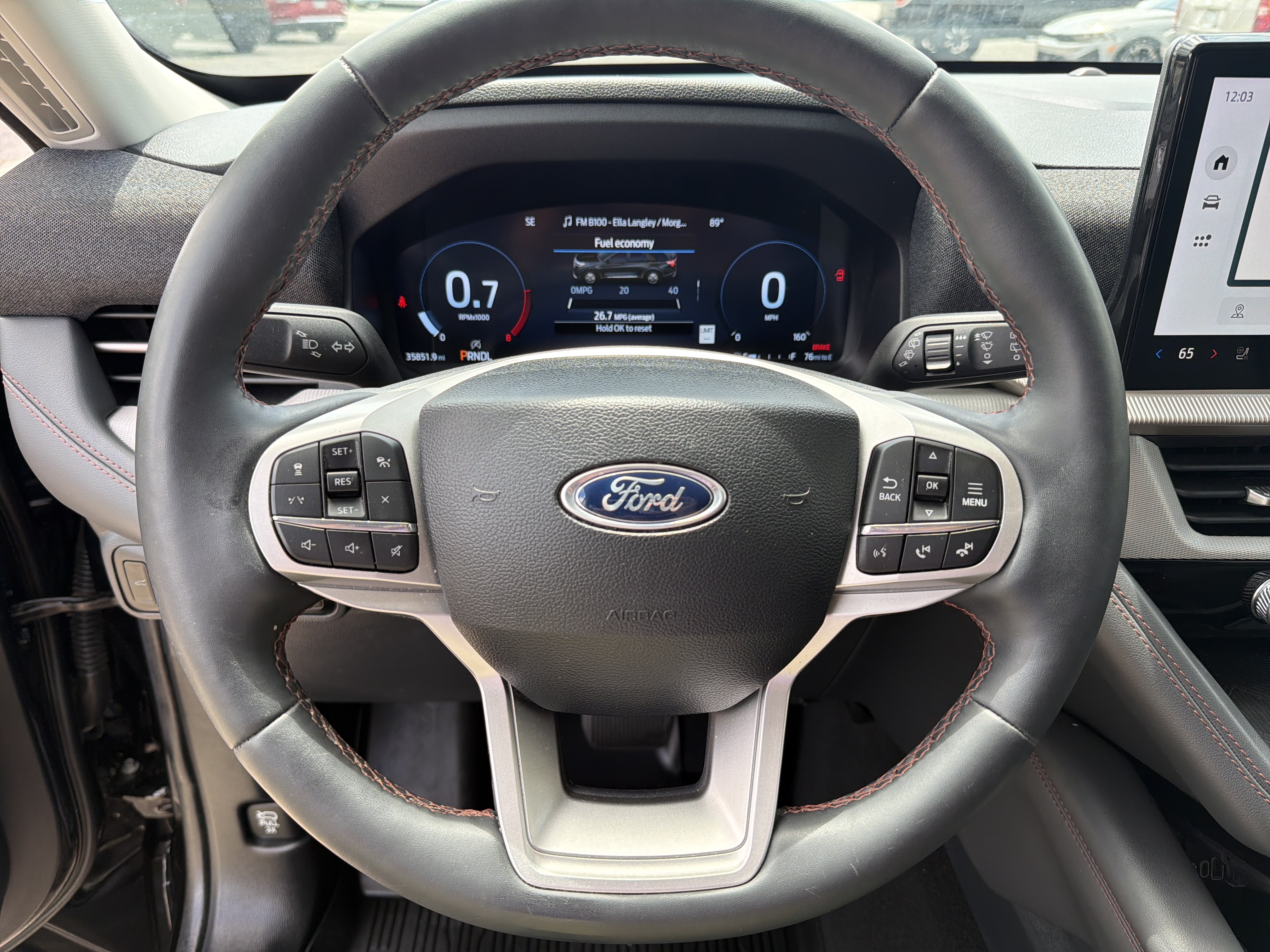 Used 2025 Ford Explorer Active w/ Active Comfort Package RWD image 11