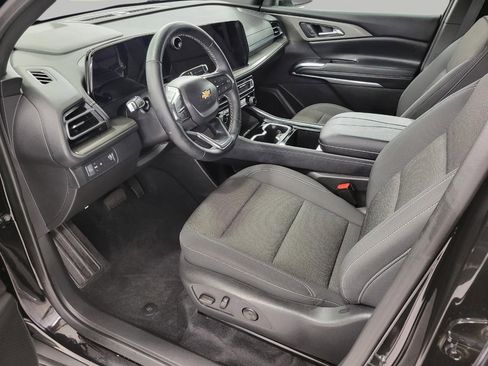 Certified 2025 Chevrolet Traverse LT w/ LPO, Floor Liner Package image 9