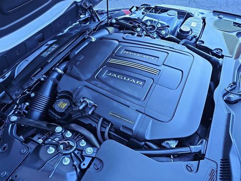 Used 2024 Jaguar F-TYPE R-Dynamic image 13