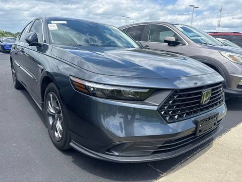 Used 2024 Honda Accord EX image 2