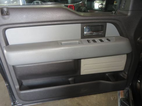 Used 2012 Ford F150 XLT w/ XLT Convenience Pkg RWD image 17