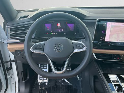 New 2026 Volkswagen Atlas Cross Sport SEL R-Line AWD/4WD image 12