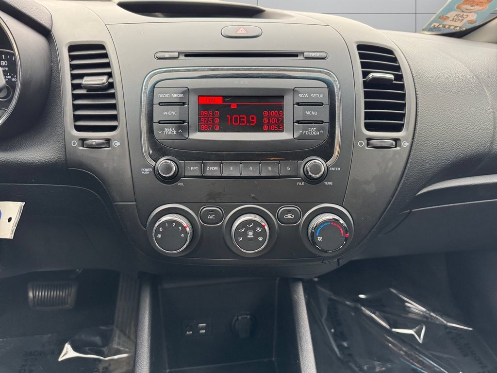 Used 2018 Kia Forte LX FWD image 15