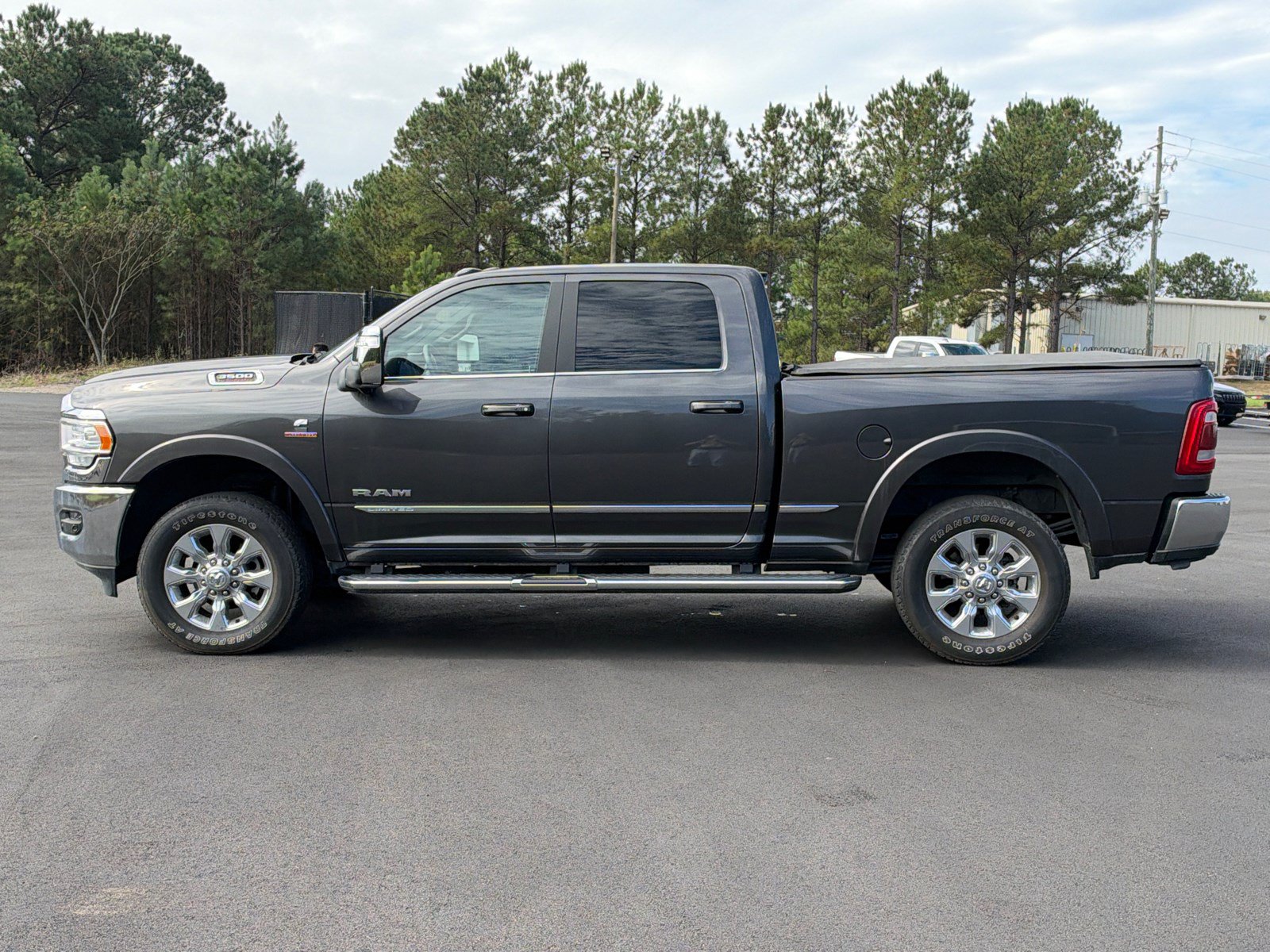 Used 2024 RAM 3500 Limited AWD/4WD image 8