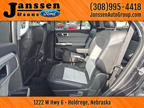 Used 2023 Ford Explorer XLT w/ Equipment Group 202A AWD/4WD image 5