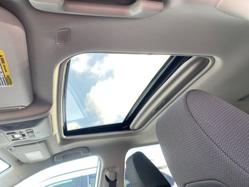 Used 2023 Toyota RAV4 XLE image 22