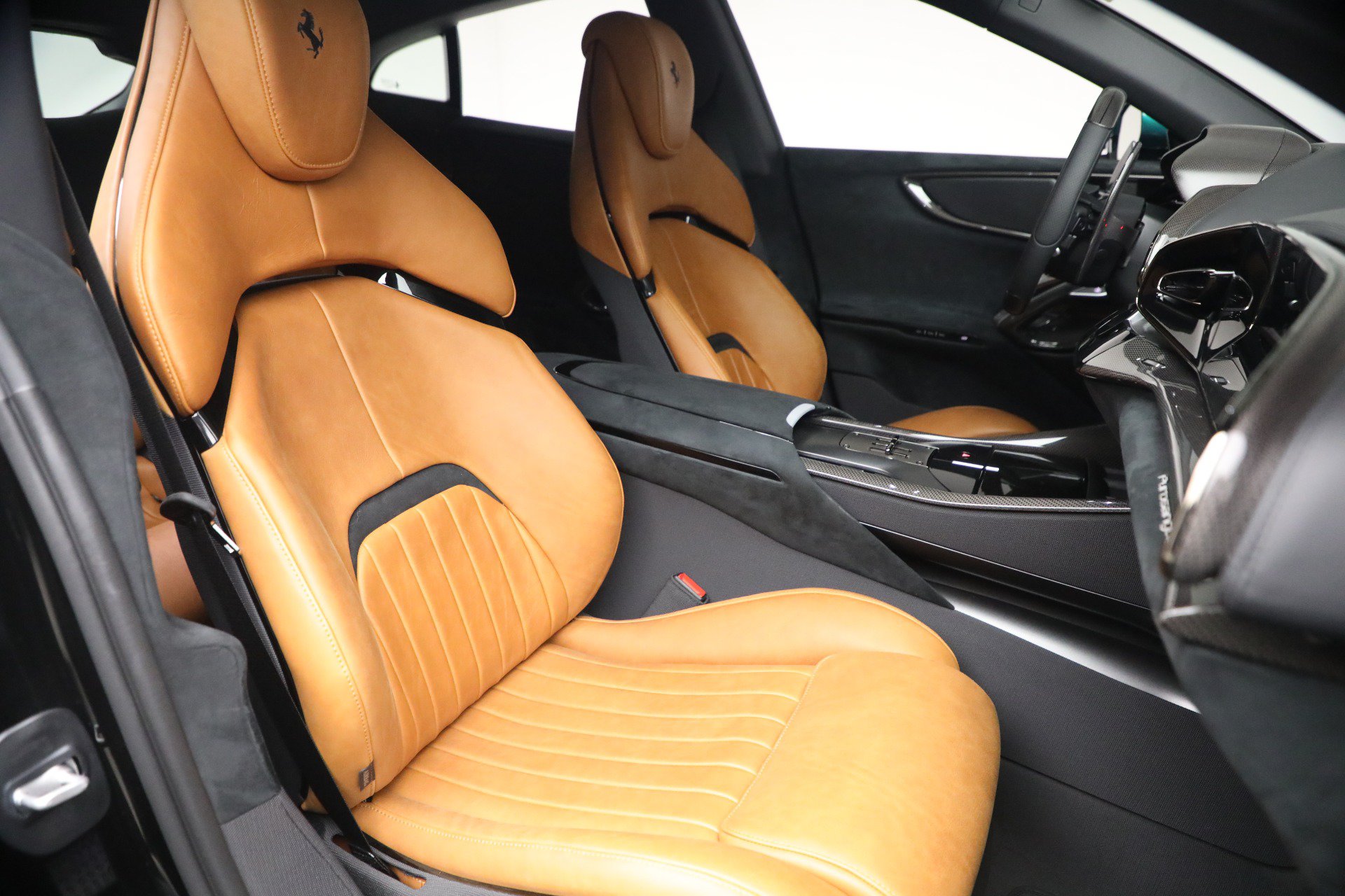 Certified 2026 Ferrari Purosangue AWD/4WD image 22