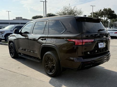 Used 2024 Toyota Sequoia Limited image 7