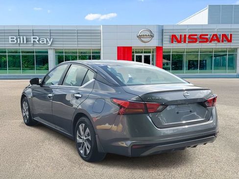 Used 2023 Nissan Altima 2.5 S FWD image 3
