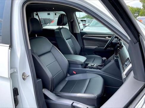 Used 2023 Volkswagen Atlas SE w/ Panoramic Sunroof Package AWD/4WD image 19