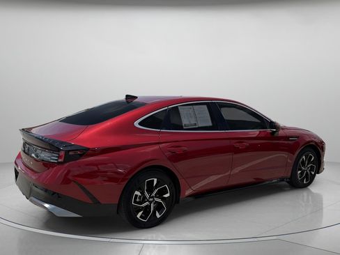 Used 2025 Hyundai Sonata SEL FWD image 3