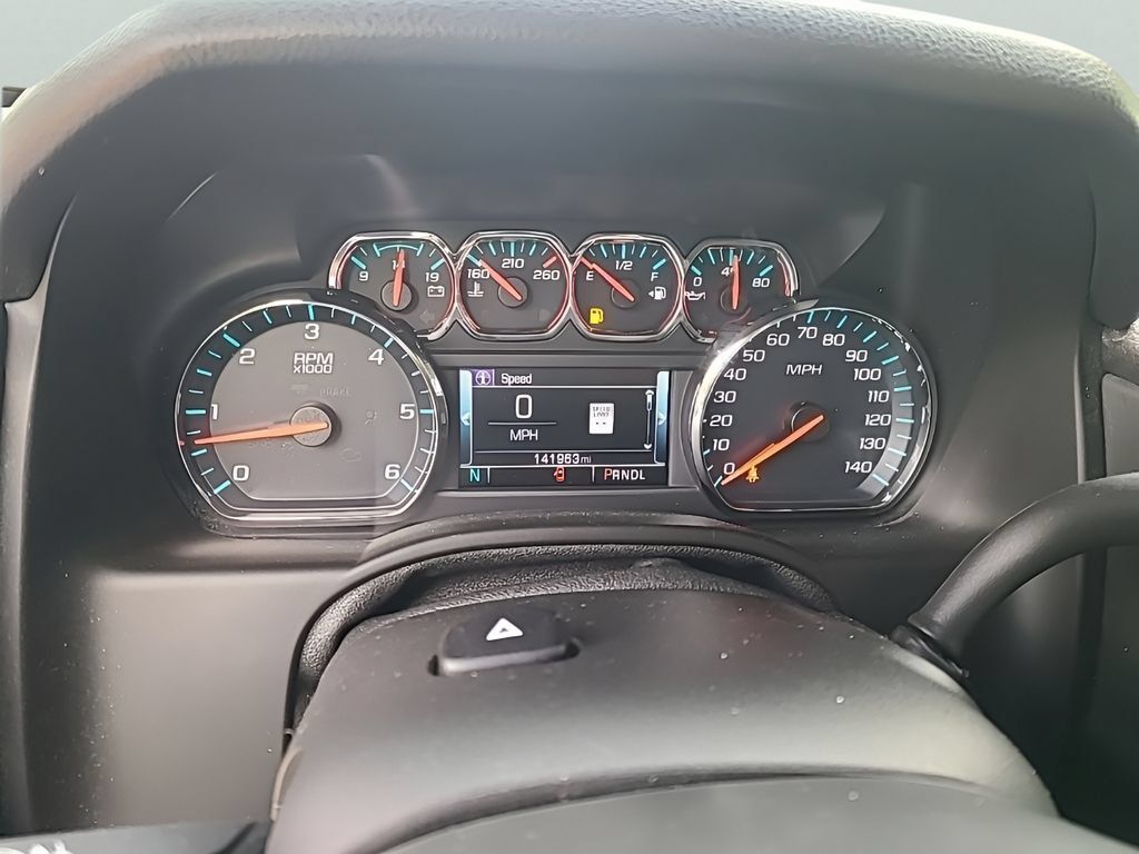 Used 2018 Chevrolet Suburban Premier AWD/4WD image 15