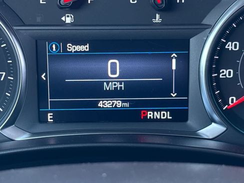 Used 2024 Chevrolet Equinox LT image 29