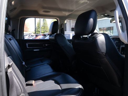Used 2018 RAM 1500 Laramie w/ Convenience Group AWD/4WD image 24