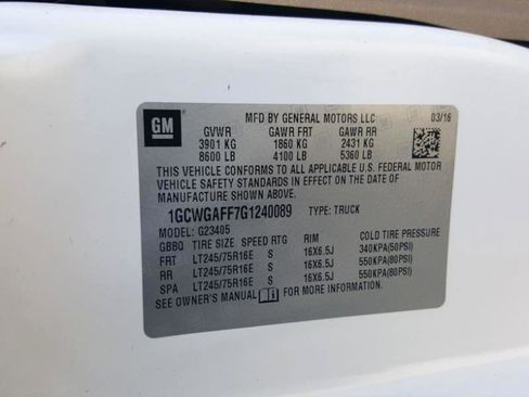 Used 2016 Chevrolet Express 2500 image 25