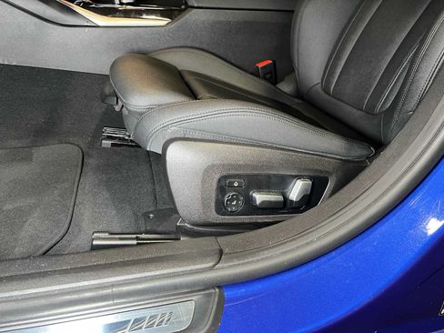 Used 2021 BMW 330i Sedan w/ M Sport Package RWD image 25