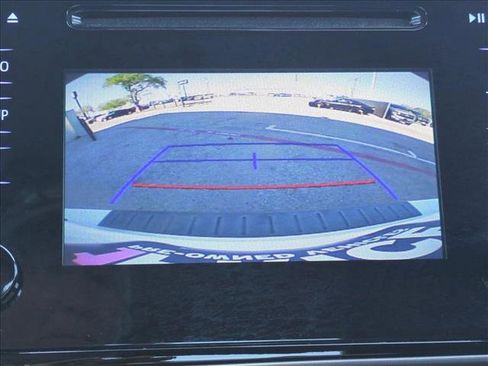 Used 2017 Toyota Corolla SE image 13