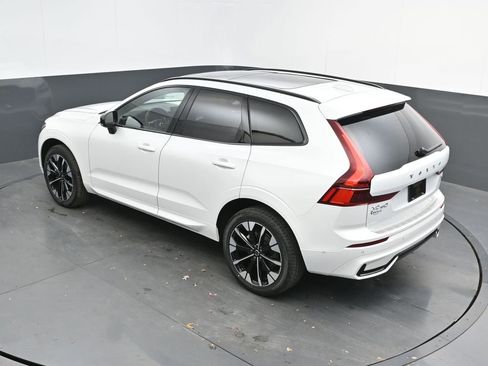 New 2026 Volvo XC60 B5 Plus w/ Protection Package Premier AWD/4WD image 24