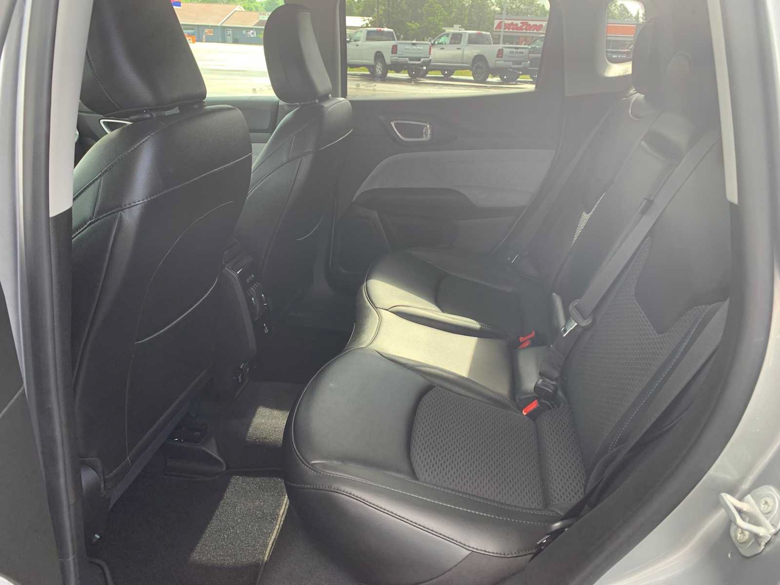 Used 2022 Jeep Compass Latitude w/ Convenience Group AWD/4WD image 14
