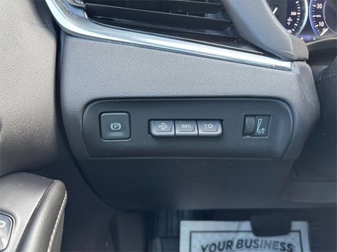 Used 2023 Buick Enclave Avenir w/ Avenir Technology Package image 23