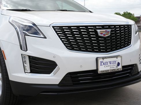 New 2026 Cadillac XT5 Luxury w/ LPO, Floor Liner Package image 25