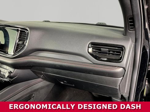 Used 2024 Dodge Durango GT AWD/4WD image 24