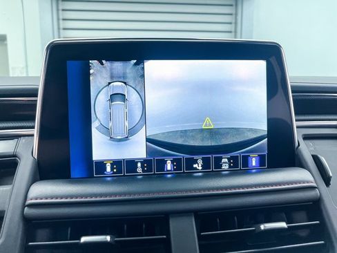 Used 2023 Chevrolet Suburban RST w/ Sport Performance Package image 25