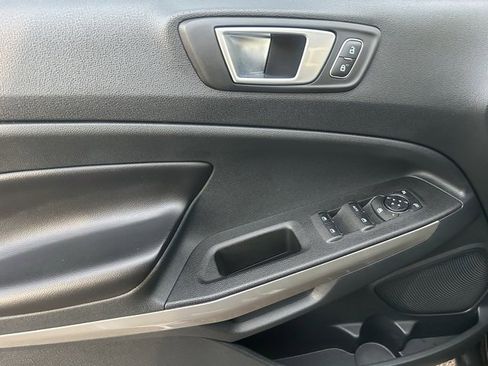 Used 2020 Ford EcoSport Titanium image 10