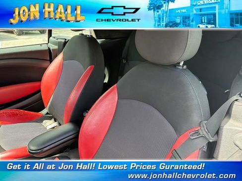 Used 2011 MINI Cooper Convertible FWD image 19