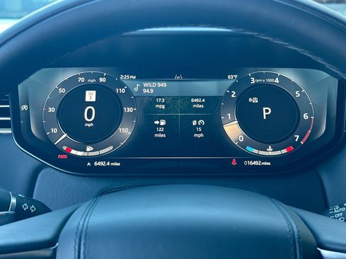 Used 2024 Land Rover Range Rover Sport SE image 24