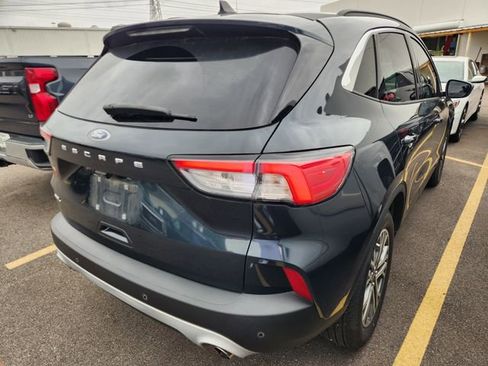 Used 2022 Ford Escape SEL w/ Technology Package FWD image 5