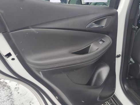 Used 2023 Buick Encore GX Essence w/ Experience Buick Package image 21