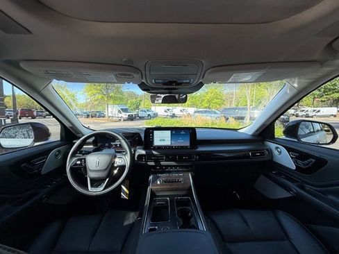 New 2025 Lincoln Aviator Reserve w/ Luxury Package image 8