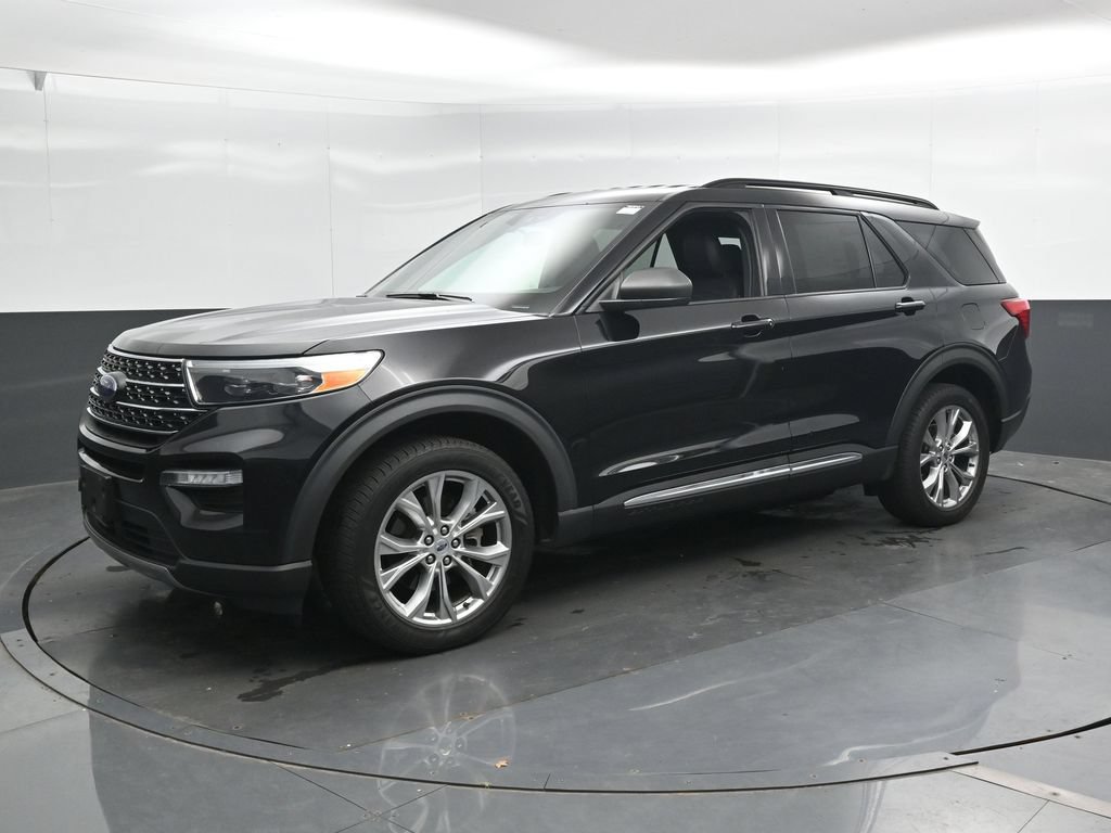 Used 2020 Ford Explorer XLT w/ Equipment Group 202A AWD/4WD image 7